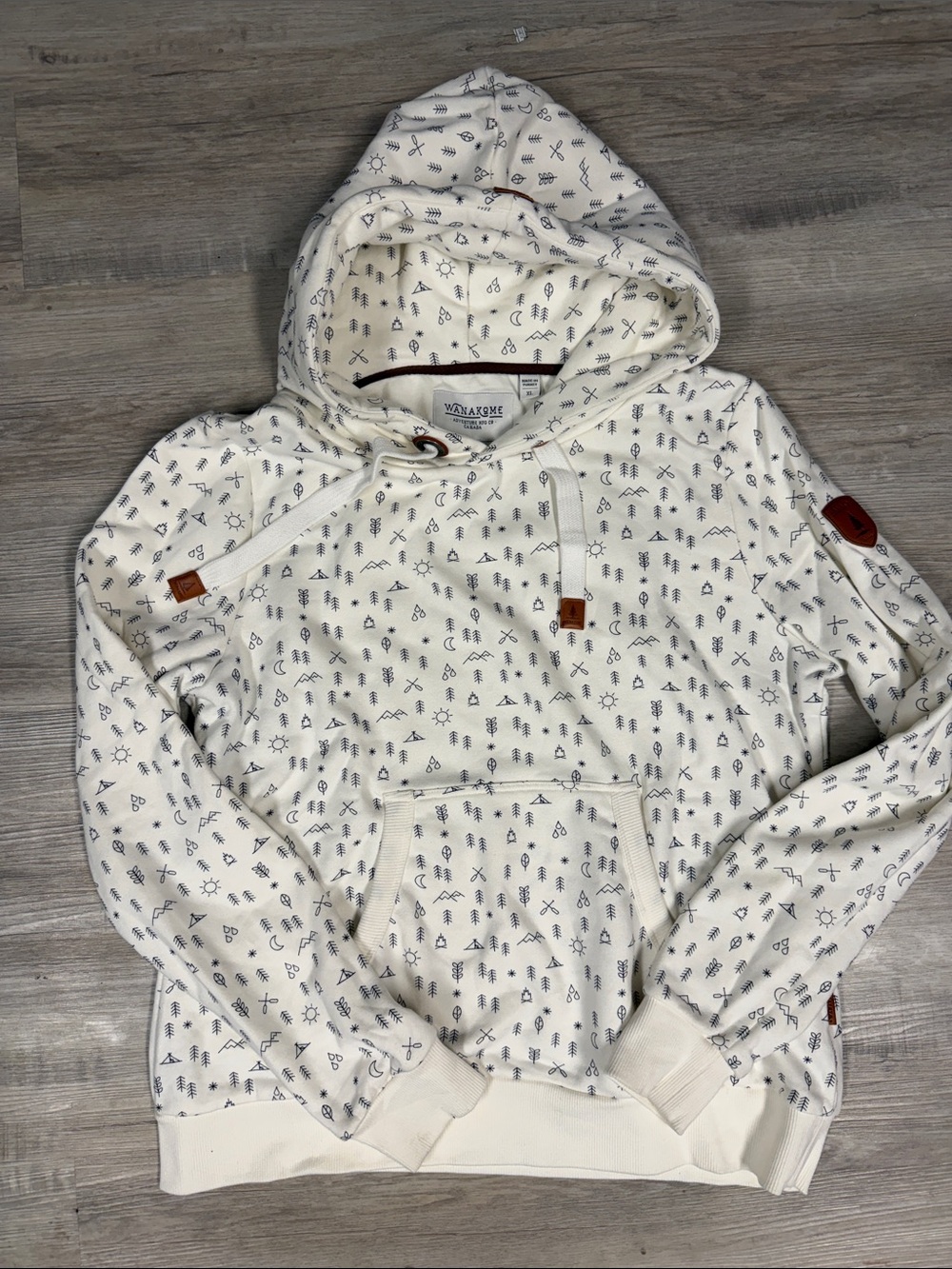 Wanakome Cream Hoodie with Navy Micro-Print